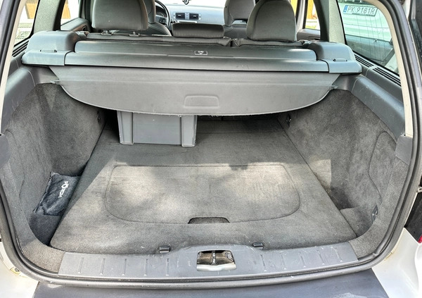 Volvo V50 cena 13500 przebieg: 251458, rok produkcji 2006 z Wyszków małe 79